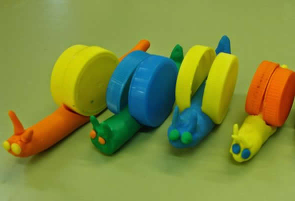Brinquedos com Tampinhas de Garrafa PET