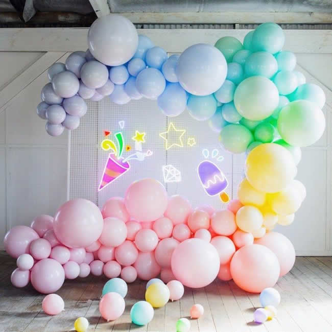 Decoração com balões para o Dia das Crianças