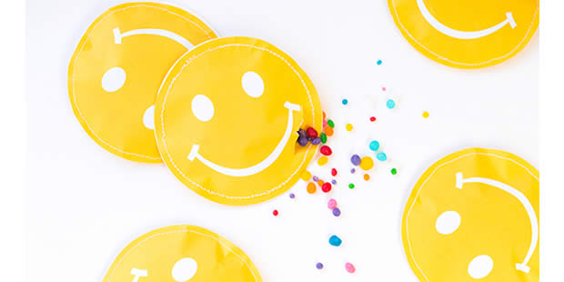 Lembrancinha para Festa Emoji com molde