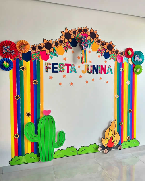 Decoração Junina em Escola