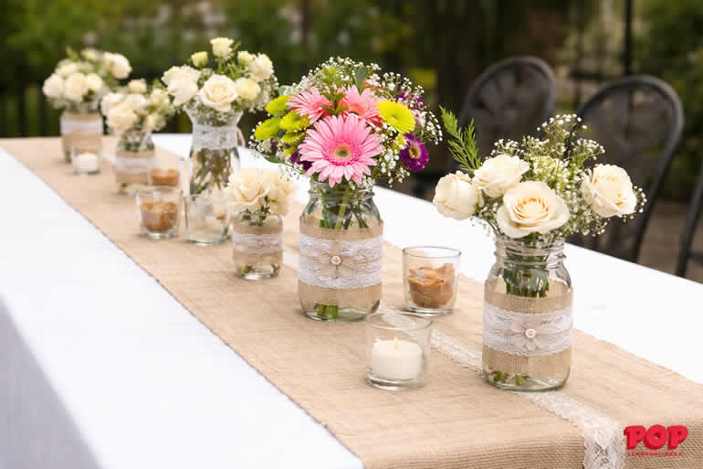 Arranjos com Potes e Juta