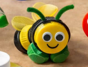 Brinquedos com Tampinhas