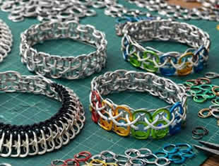 Pulseiras e Colares com Lacres de Latinha