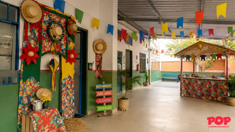 Decoração de Festa Junina na Escola