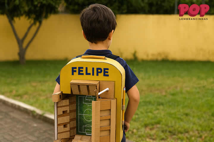Mochila Maluca de Estádio de Futebol