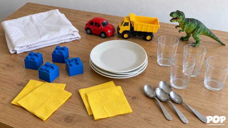 Faça Enfeites de Dia das Crianças com decoração de brinquedos